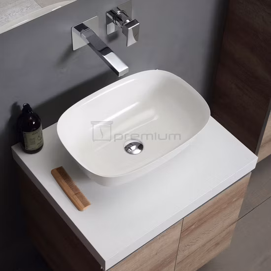 Badezimmermöbel aus Sperrholz mit Badezimmerspiegelschrank und Keramikwaschbecken